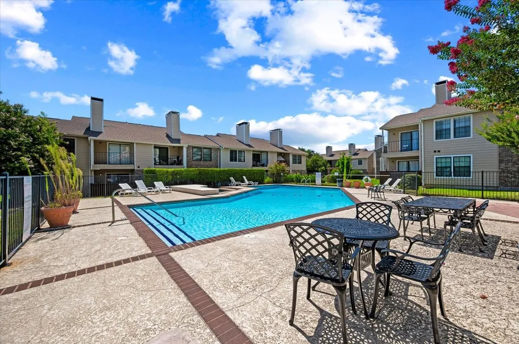 4748 Old Bent Tree Lane Dallas TX 75287