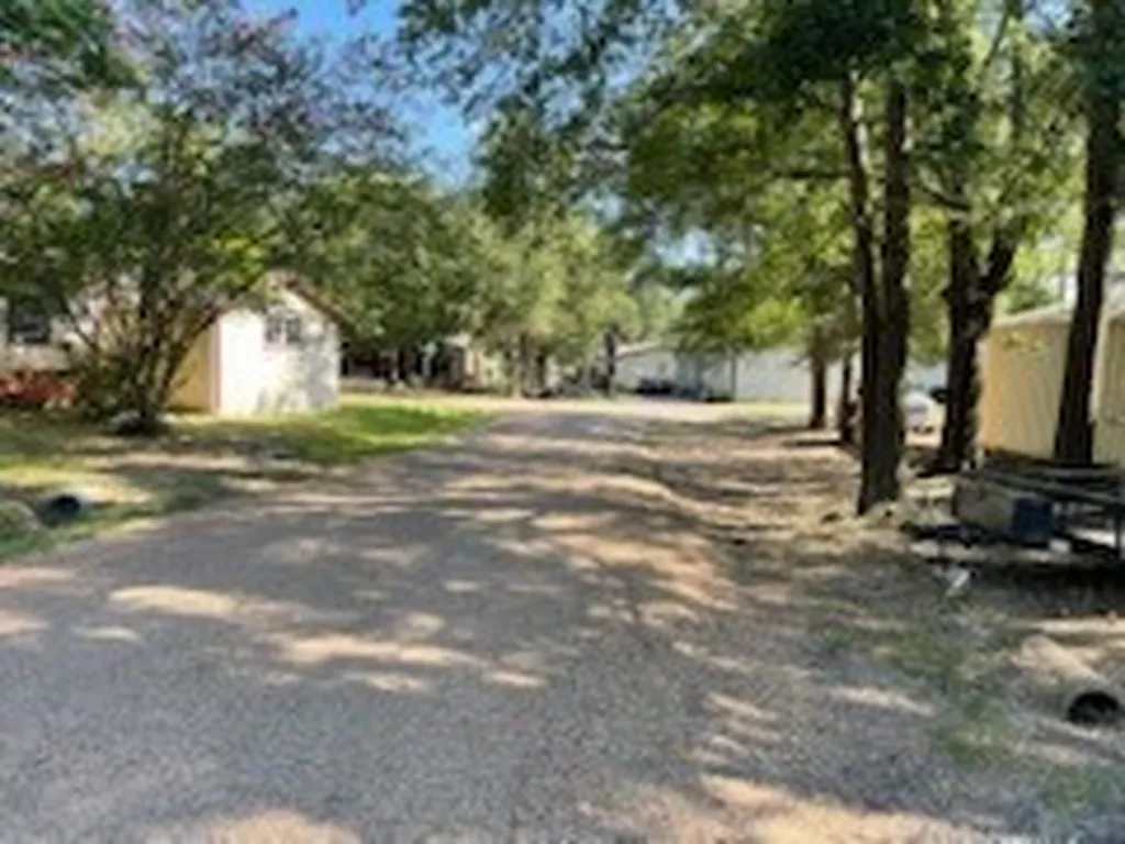 138 Erie Street Mabank TX 75156