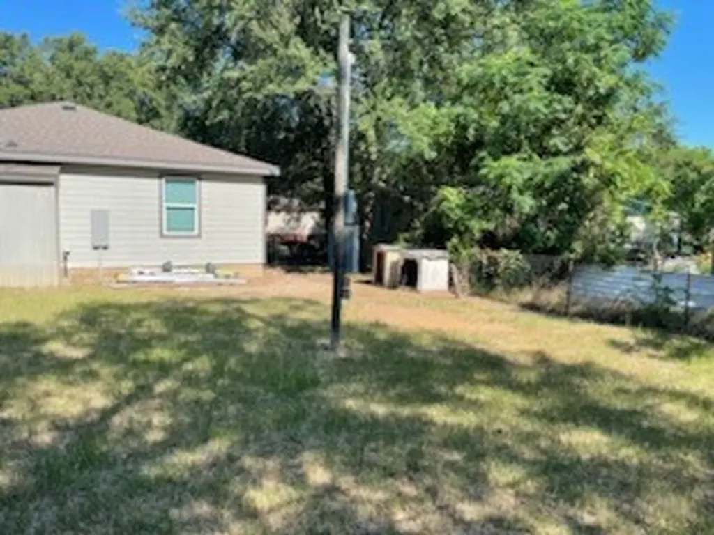 138 Erie Street Mabank TX 75156