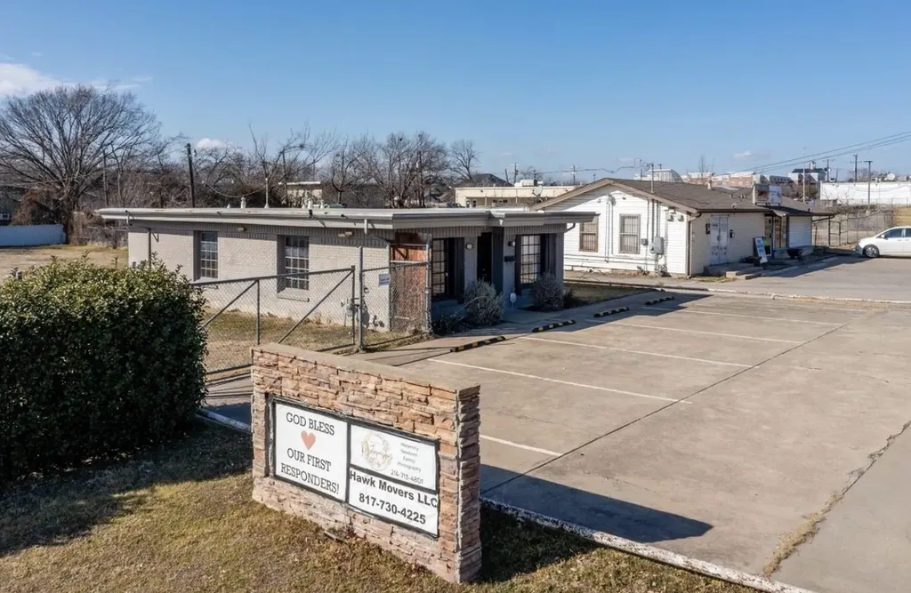 4005 Rufe Snow Drive North Richland Hills TX 76180
