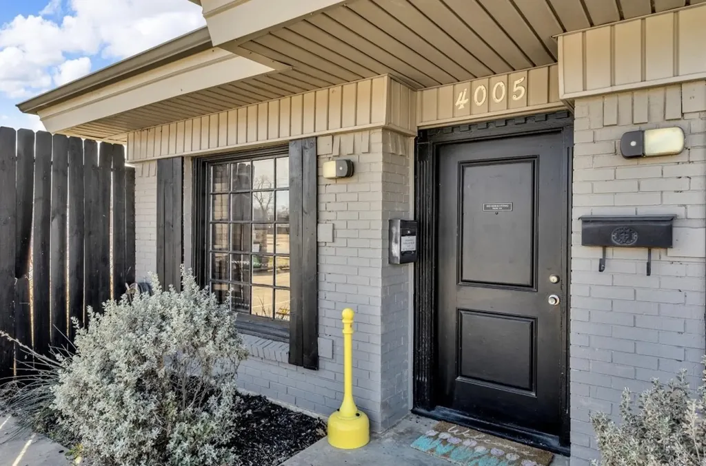 4005 Rufe Snow Drive North Richland Hills TX 76180