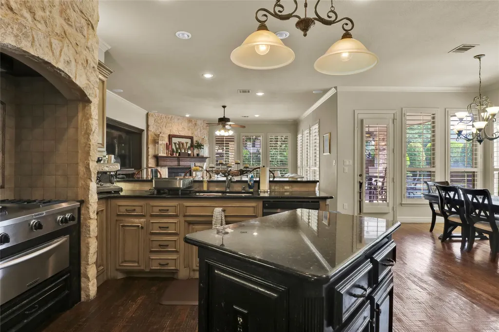 400 Vintage Court Colleyville TX 76034