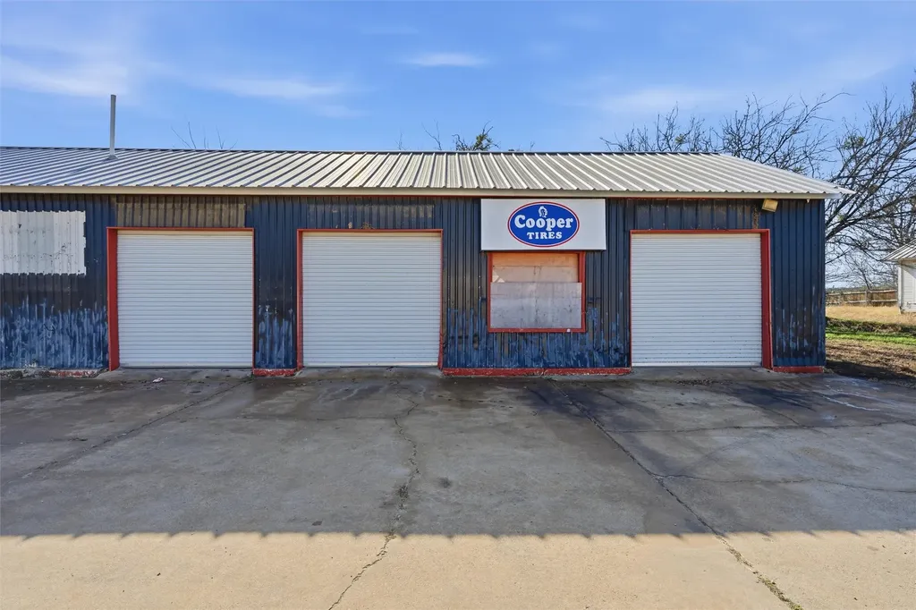 212 E Main Street Gatesville TX 76528