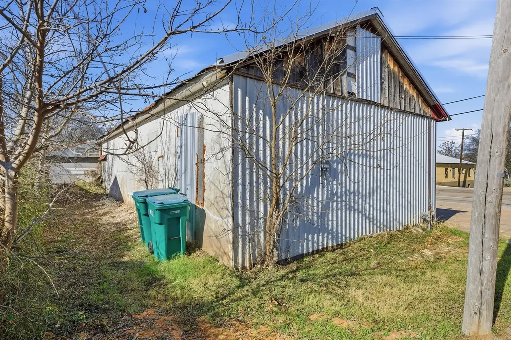 212 E Main Street Gatesville TX 76528