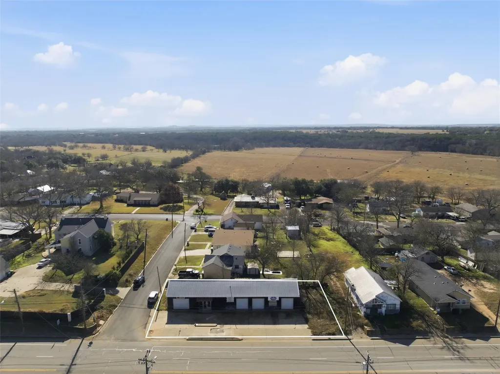 212 E Main Street Gatesville TX 76528