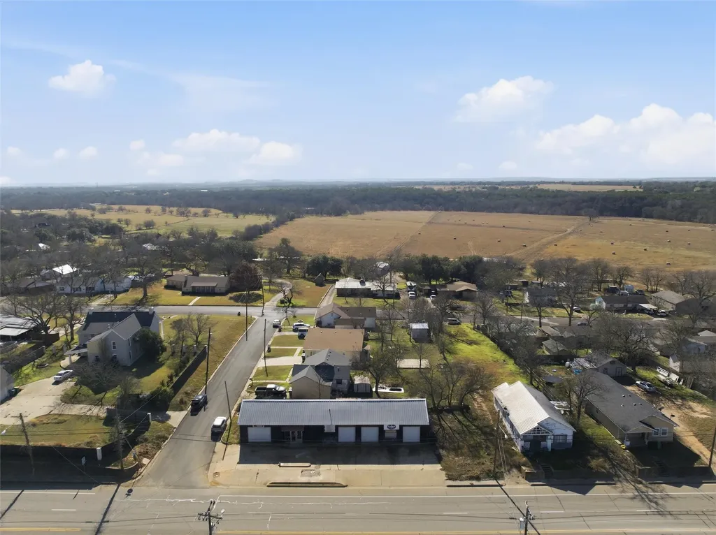 212 E Main Street Gatesville TX 76528