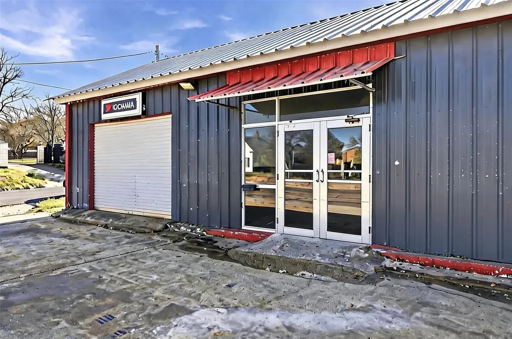 212 E Main Street Gatesville TX 76528