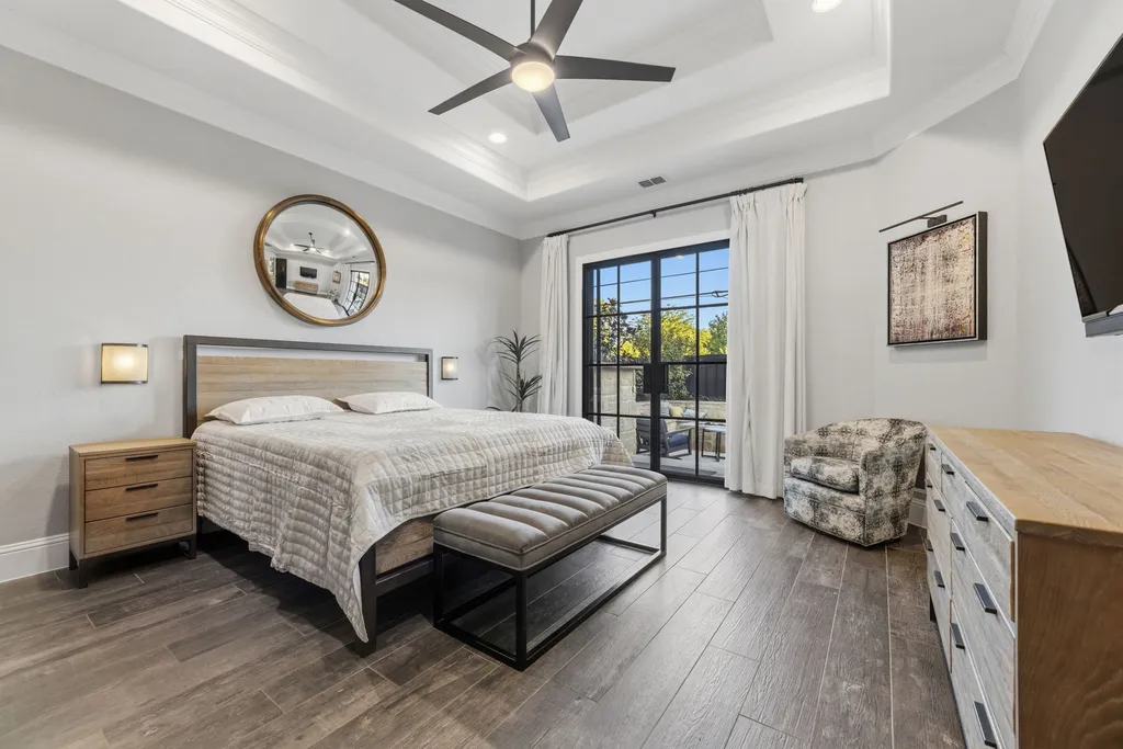 2712 Mount View Drive Farmers Branch TX 75234