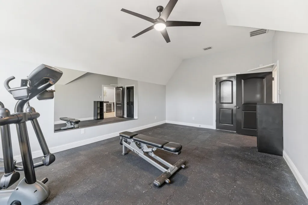 2712 Mount View Drive Farmers Branch TX 75234