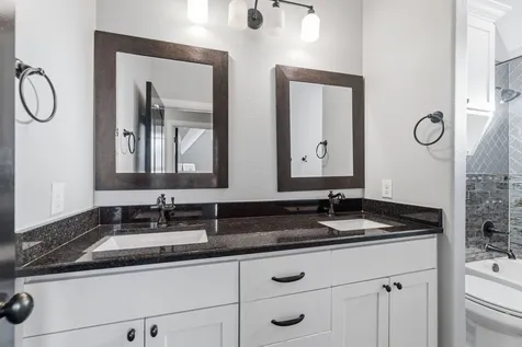 2712 Mount View Drive Farmers Branch TX 75234