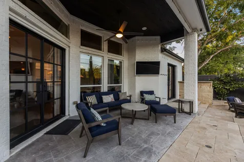 2712 Mount View Drive Farmers Branch TX 75234