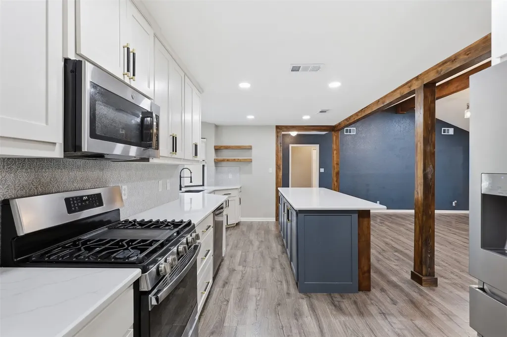 9705 Rosalie Court Granbury TX 76049