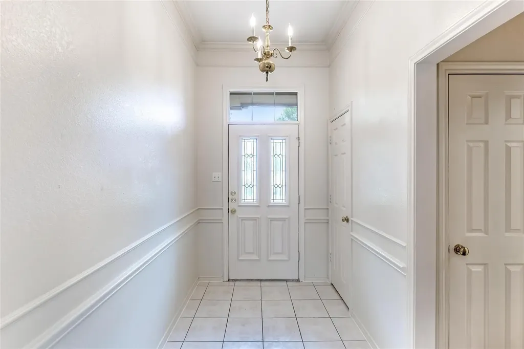 9229 Meandering Drive North Richland Hills TX 76182