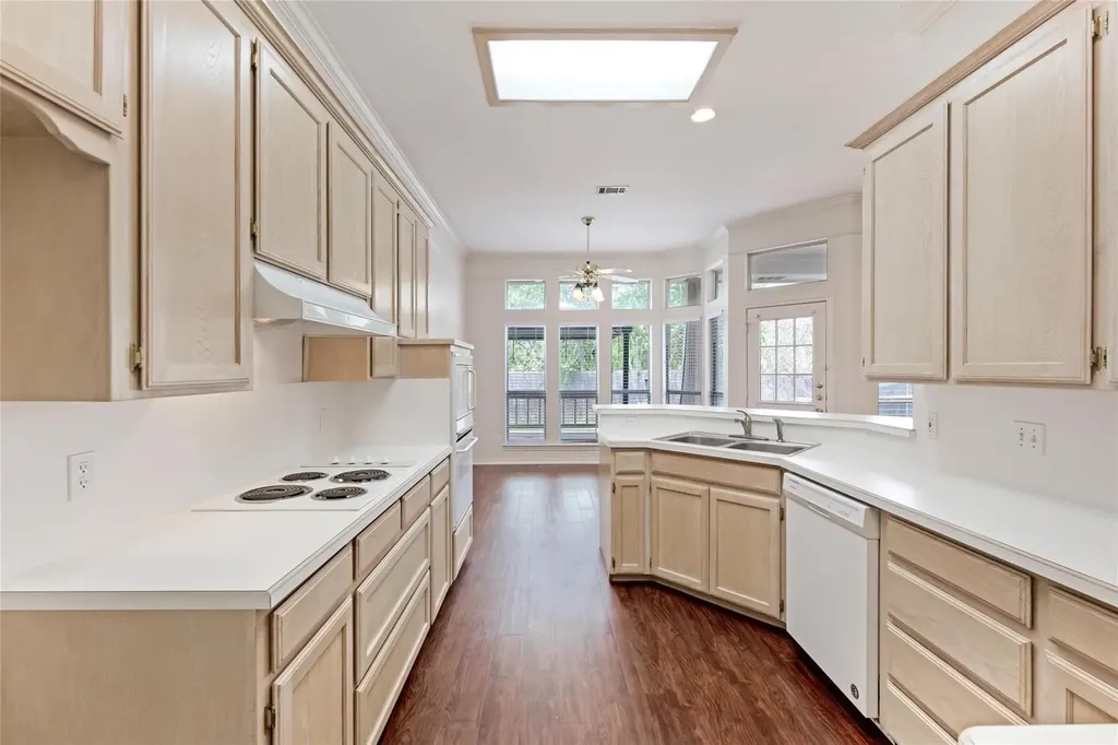9229 Meandering Drive North Richland Hills TX 76182