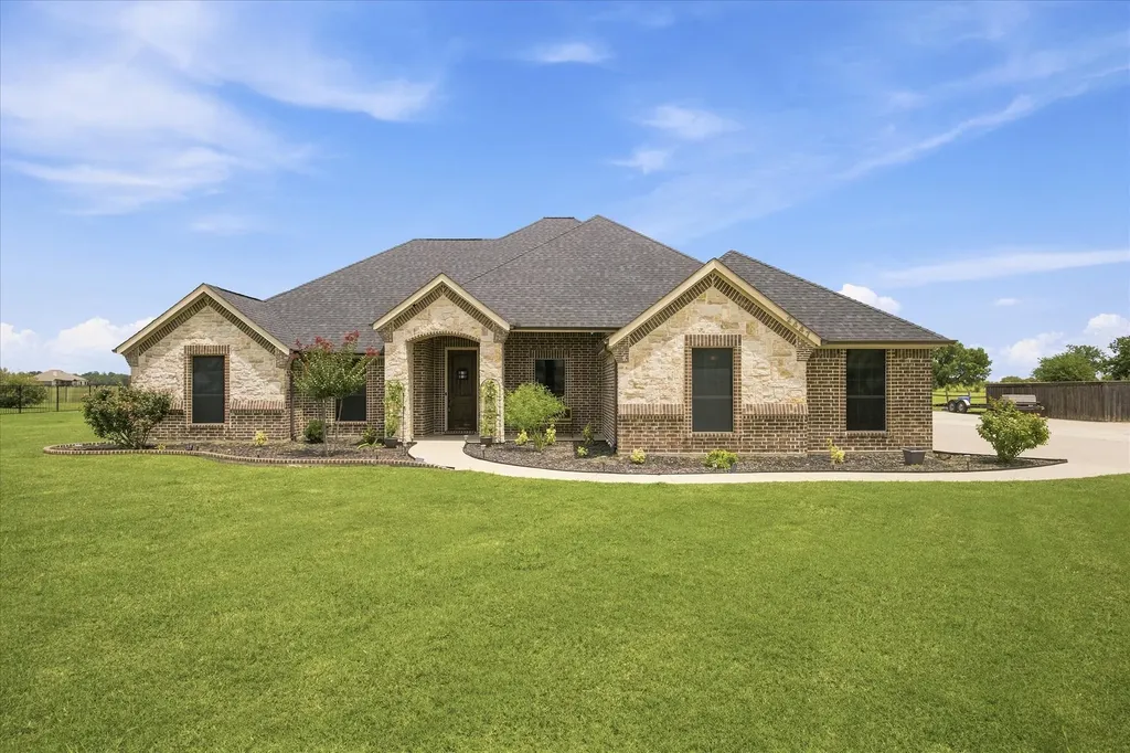 2447 County Road 2710 Caddo Mills TX 75135