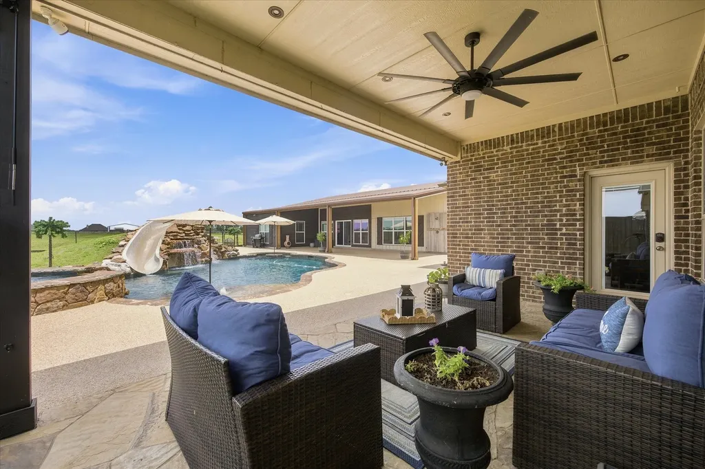 2447 County Road 2710 Caddo Mills TX 75135