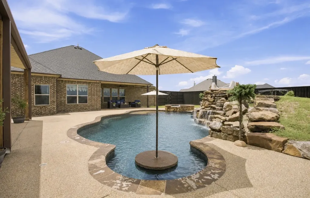 2447 County Road 2710 Caddo Mills TX 75135