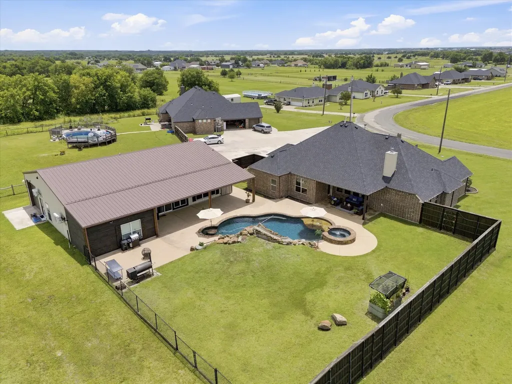 2447 County Road 2710 Caddo Mills TX 75135