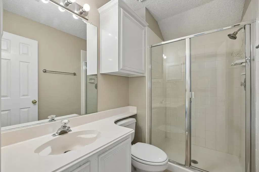 2623 Garden Ridge Lane Arlington TX 76006