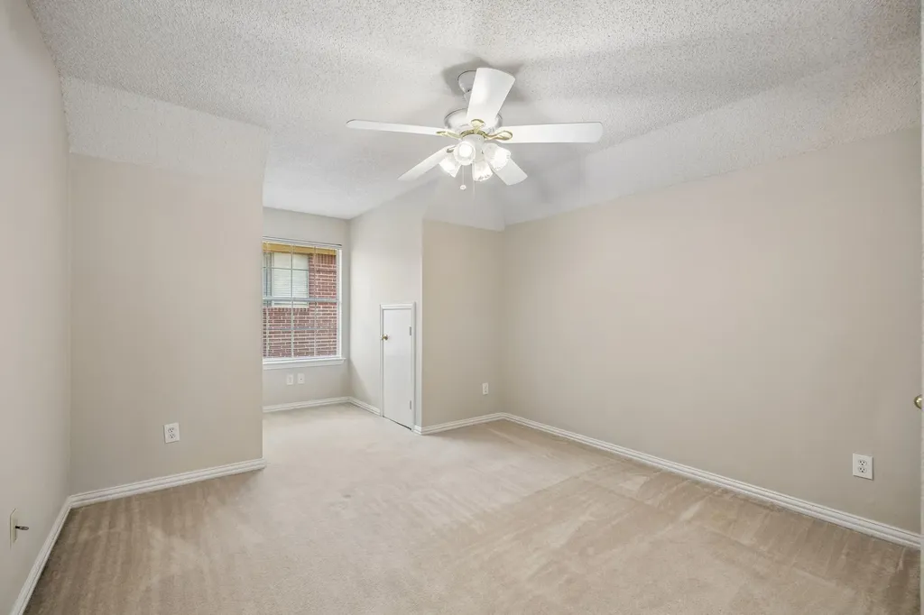 2623 Garden Ridge Lane Arlington TX 76006