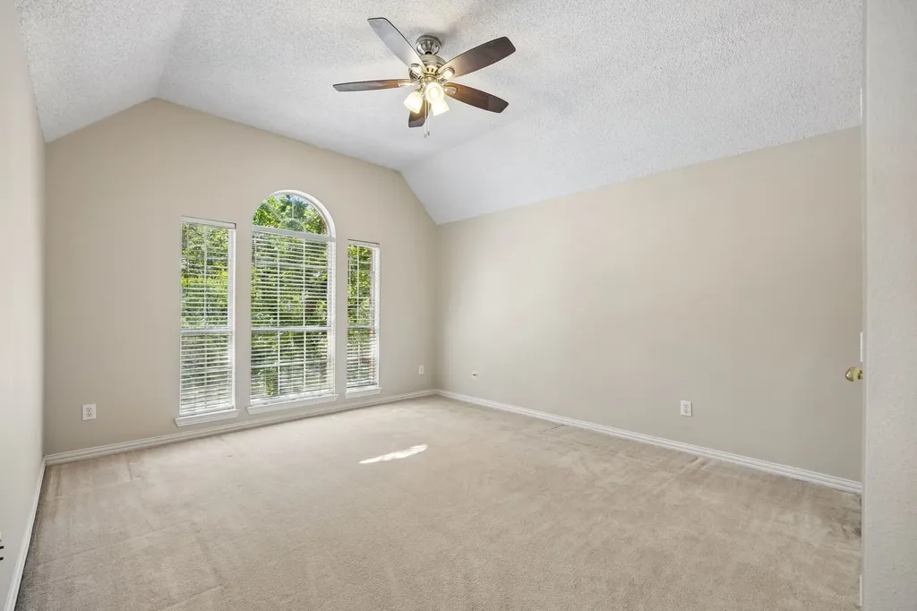 2623 Garden Ridge Lane Arlington TX 76006
