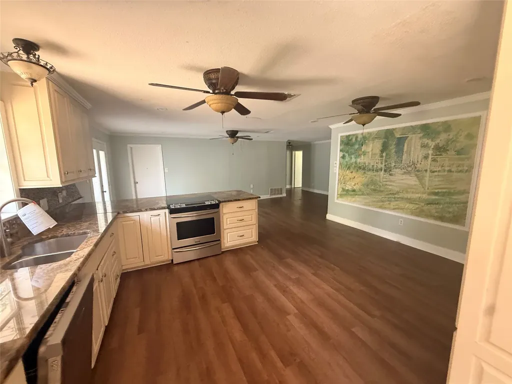 209 Lone Star Road Trinidad TX 75163