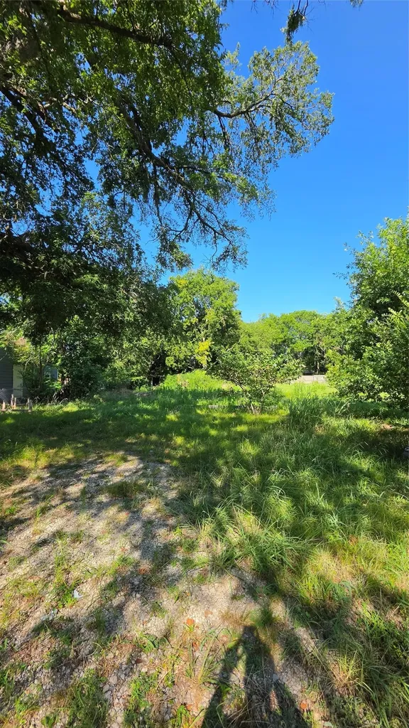 2118 S Branch Street Sherman TX 75090