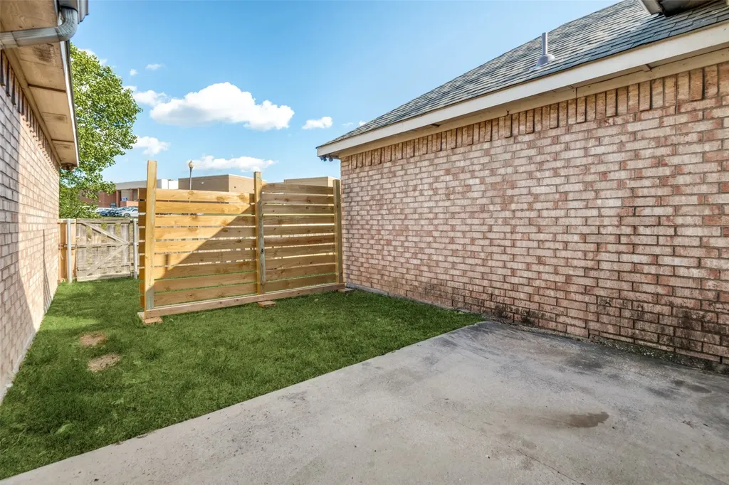 4500 Saddlebrook Drive Carrollton TX 75010