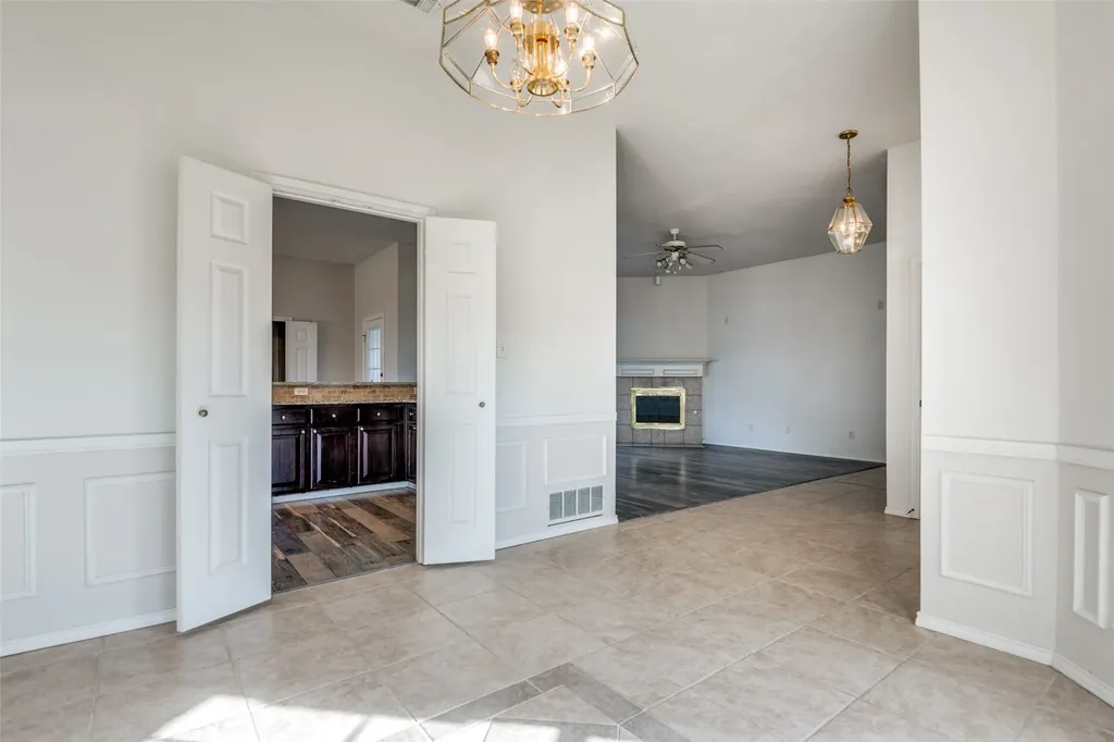 4500 Saddlebrook Drive Carrollton TX 75010