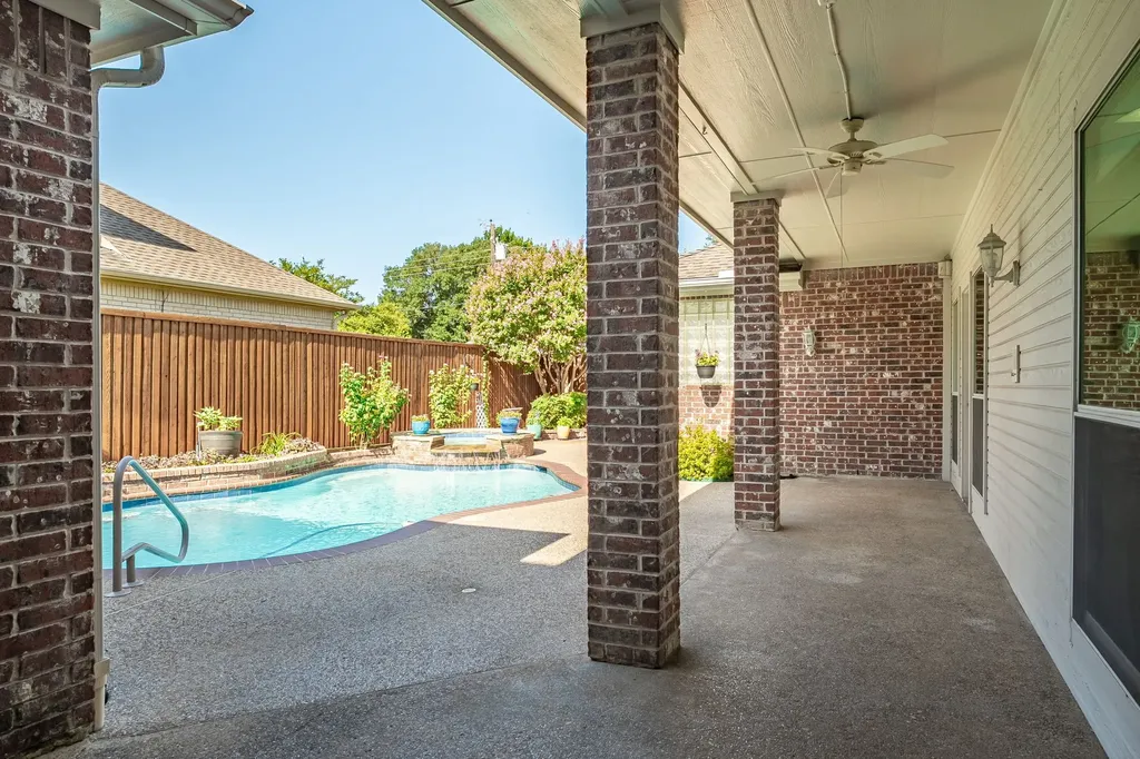 1873 Quail Lane Richardson TX 75080