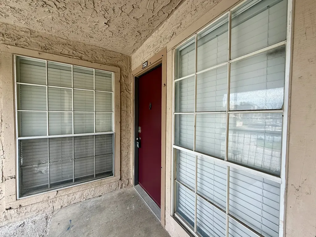 12482 Abrams Road Dallas TX 75243