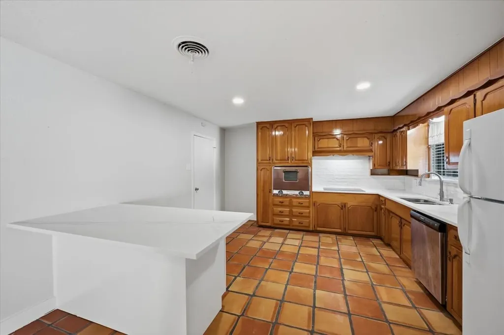 6920 Valhalla Road Fort Worth TX 76116