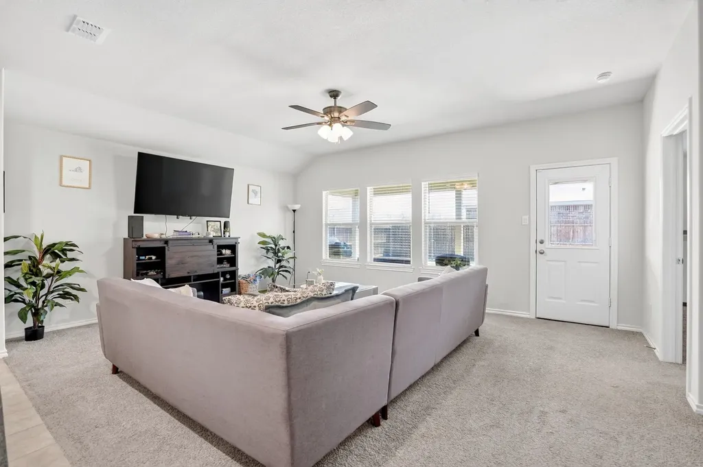 16648 Geskey Drive Justin TX 76247