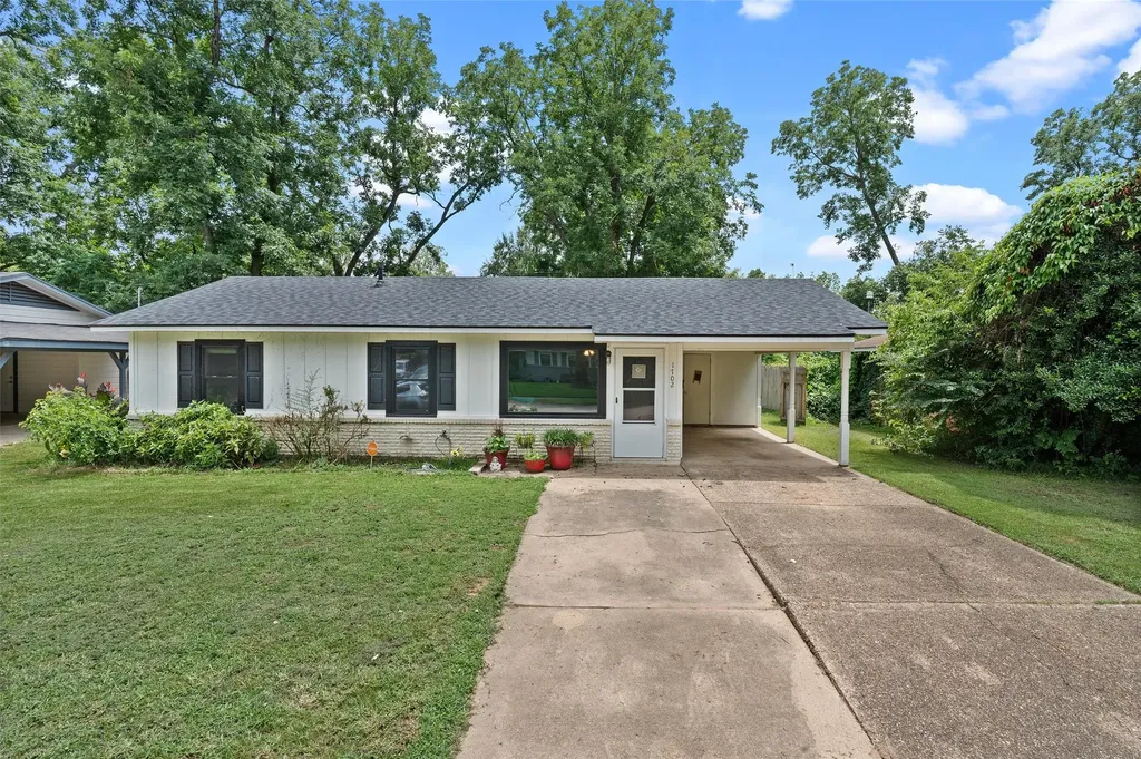 1702 Cline Street Bossier City LA 71112