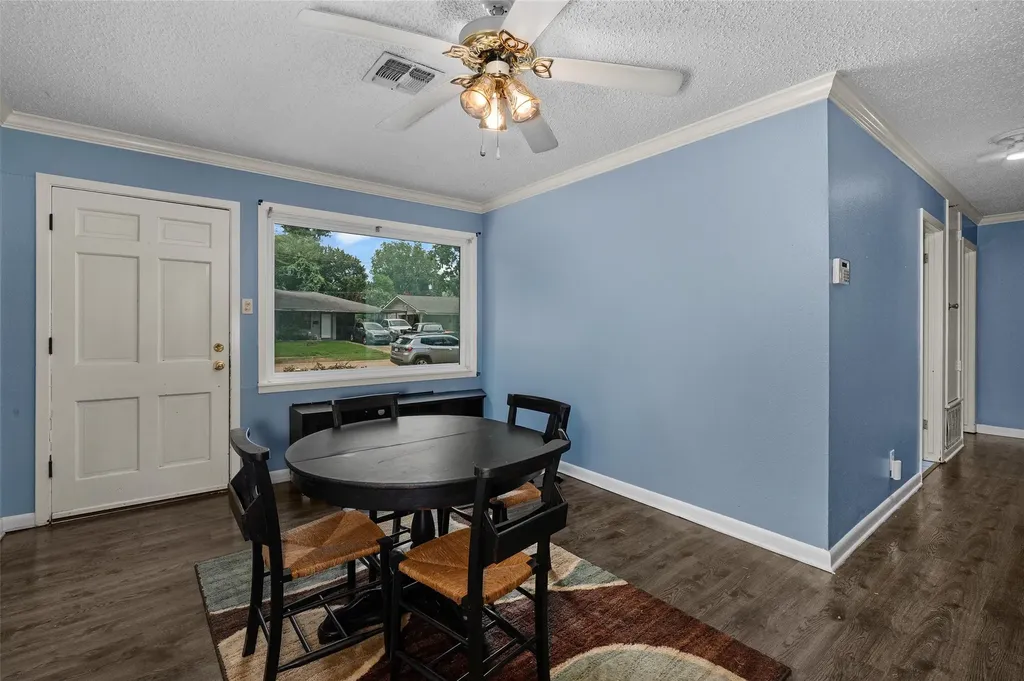 1702 Cline Street Bossier City LA 71112