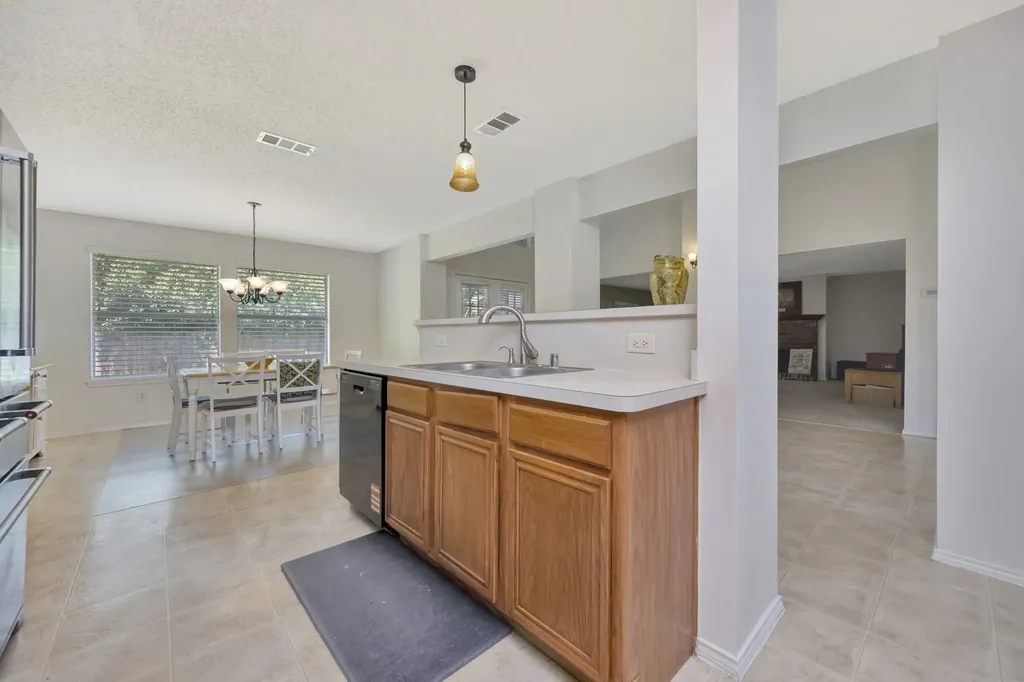 6825 Permian Lane Fort Worth TX 76137