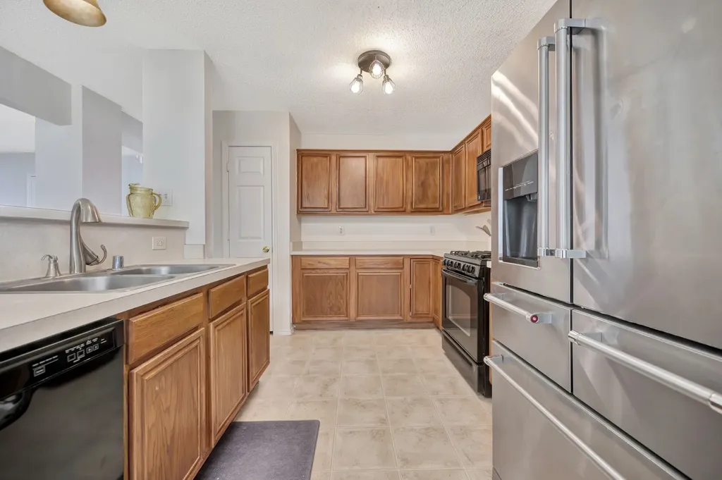 6825 Permian Lane Fort Worth TX 76137
