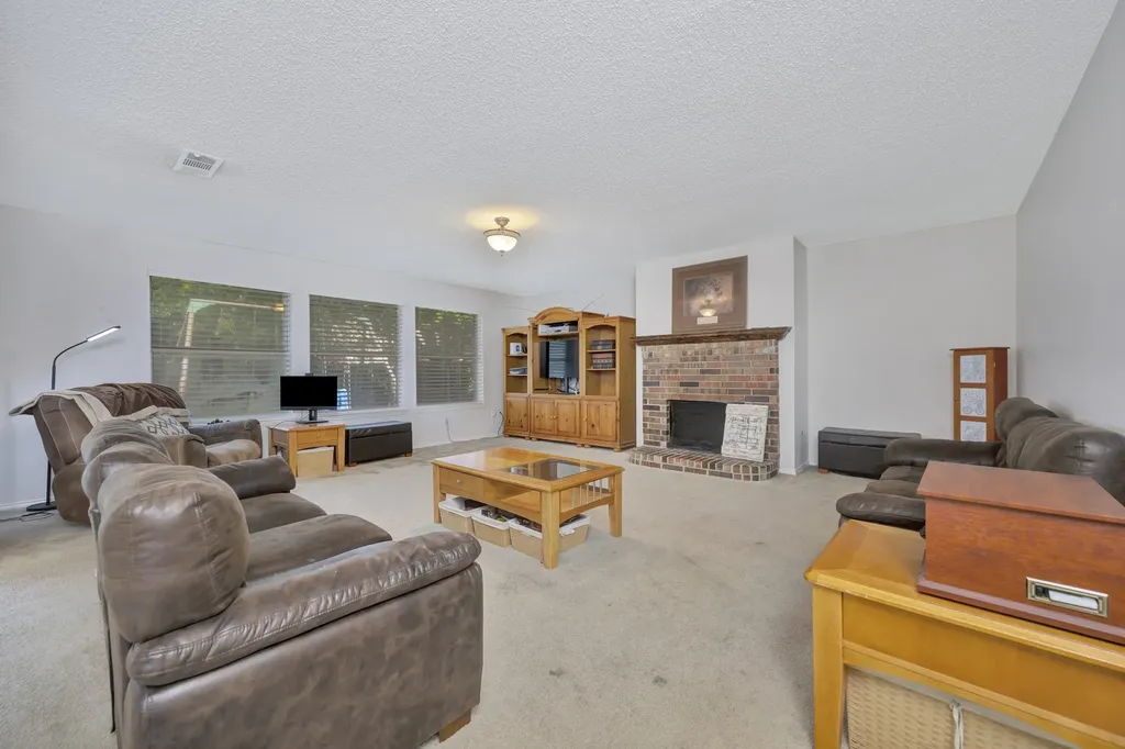 6825 Permian Lane Fort Worth TX 76137