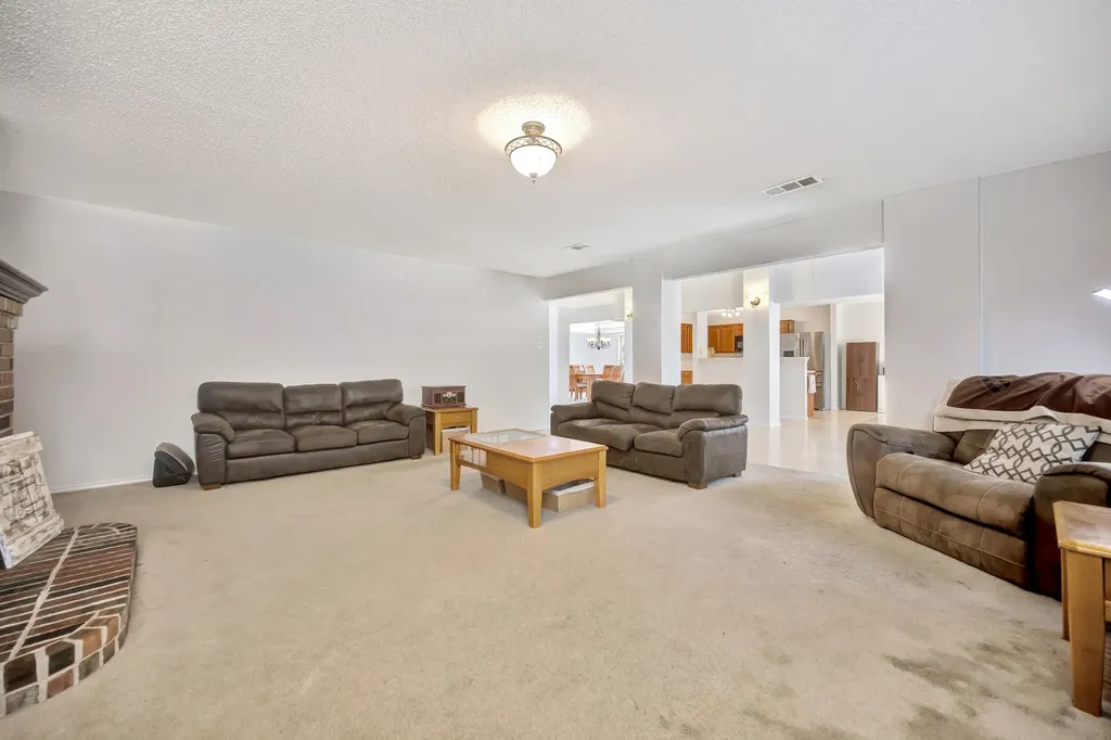 6825 Permian Lane Fort Worth TX 76137