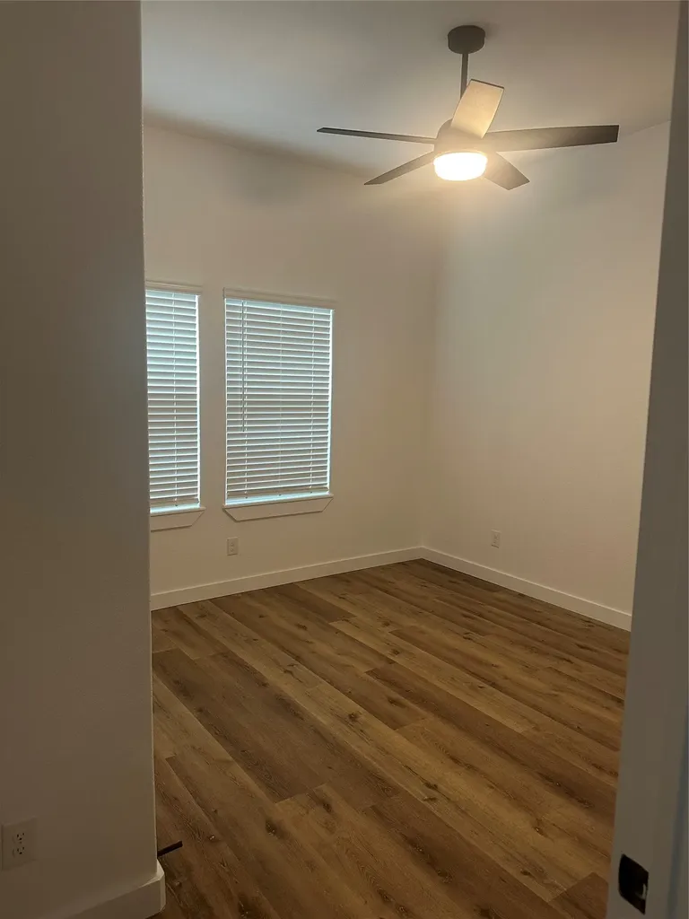 2715 Grafton Avenue Dallas TX 75211