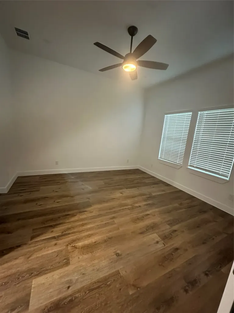 2715 Grafton Avenue Dallas TX 75211