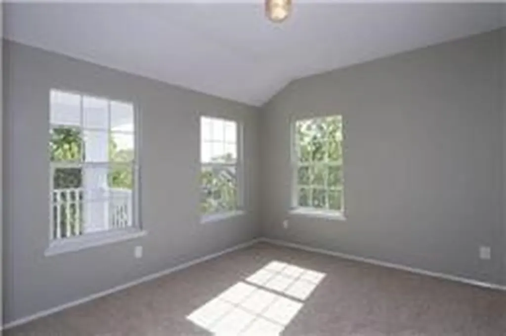 1717 Forsythe Drive Savannah TX 76227