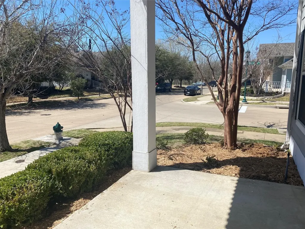 1717 Forsythe Drive Savannah TX 76227