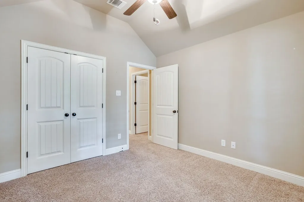 7412 Heights View Drive Benbrook TX 76126