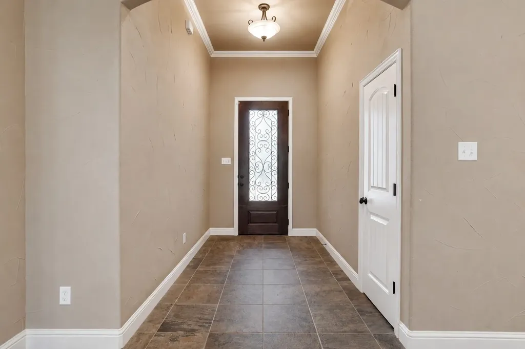 7412 Heights View Drive Benbrook TX 76126