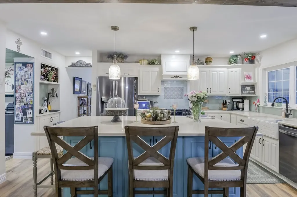 705 Bluebonnet Drive Grand Prairie TX 75052