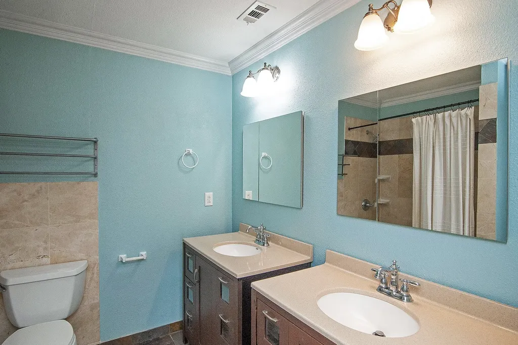 1912 Knob Hill Drive Plano TX 75023