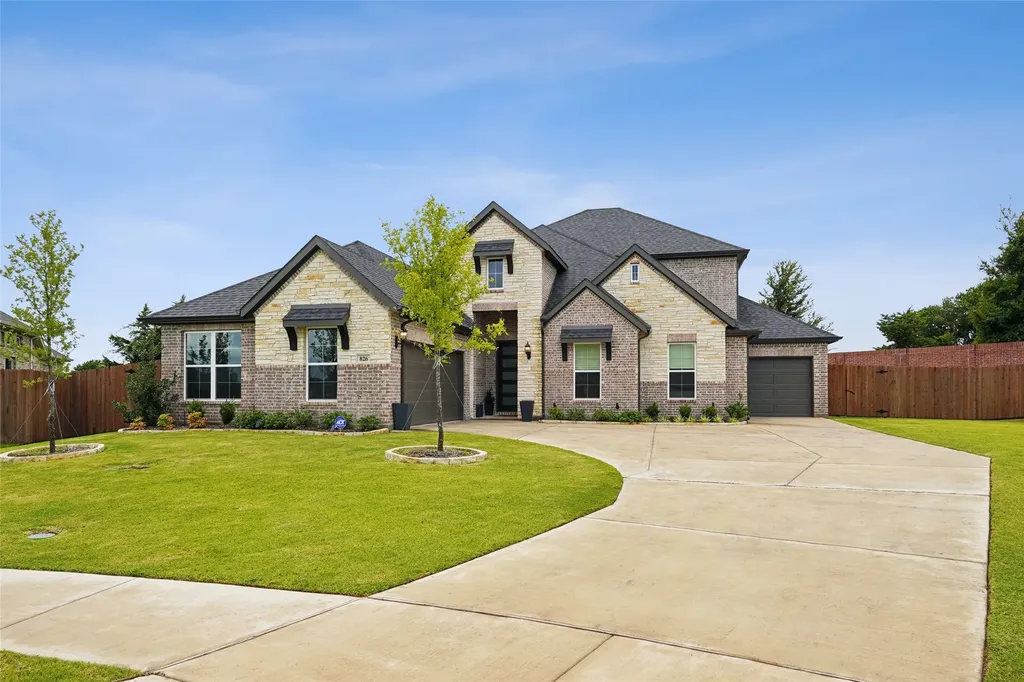 826 Townsman Court Midlothian TX 76065