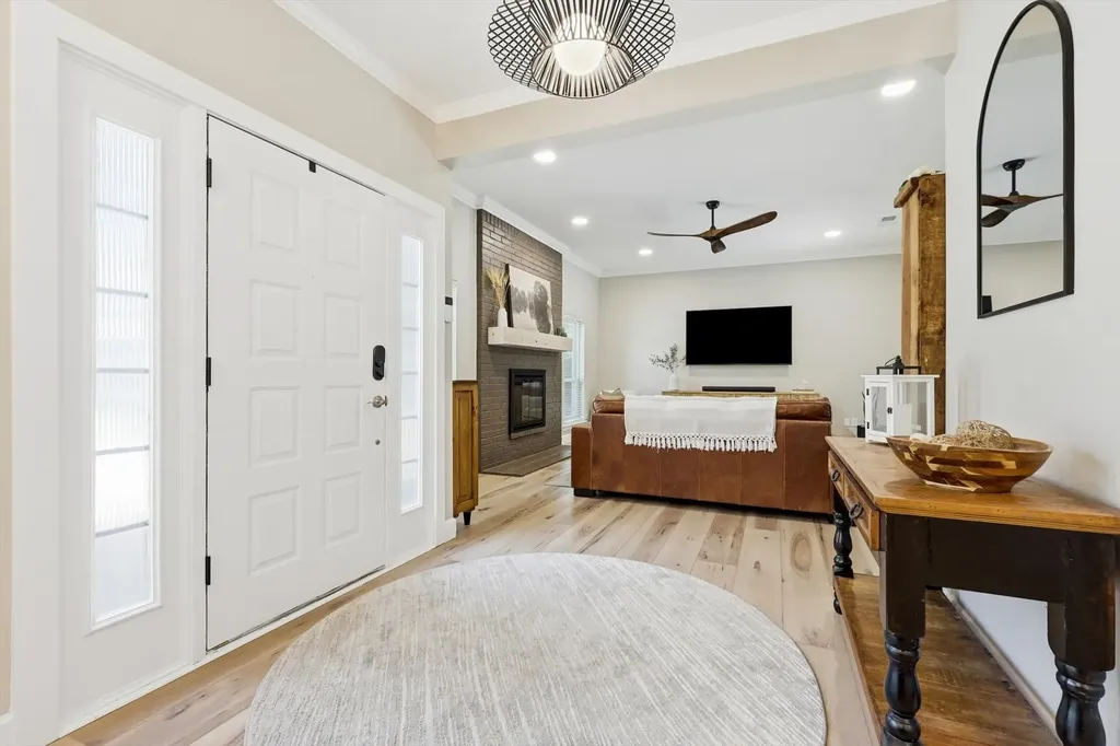 5706 Trail Lake Drive Arlington TX 76016