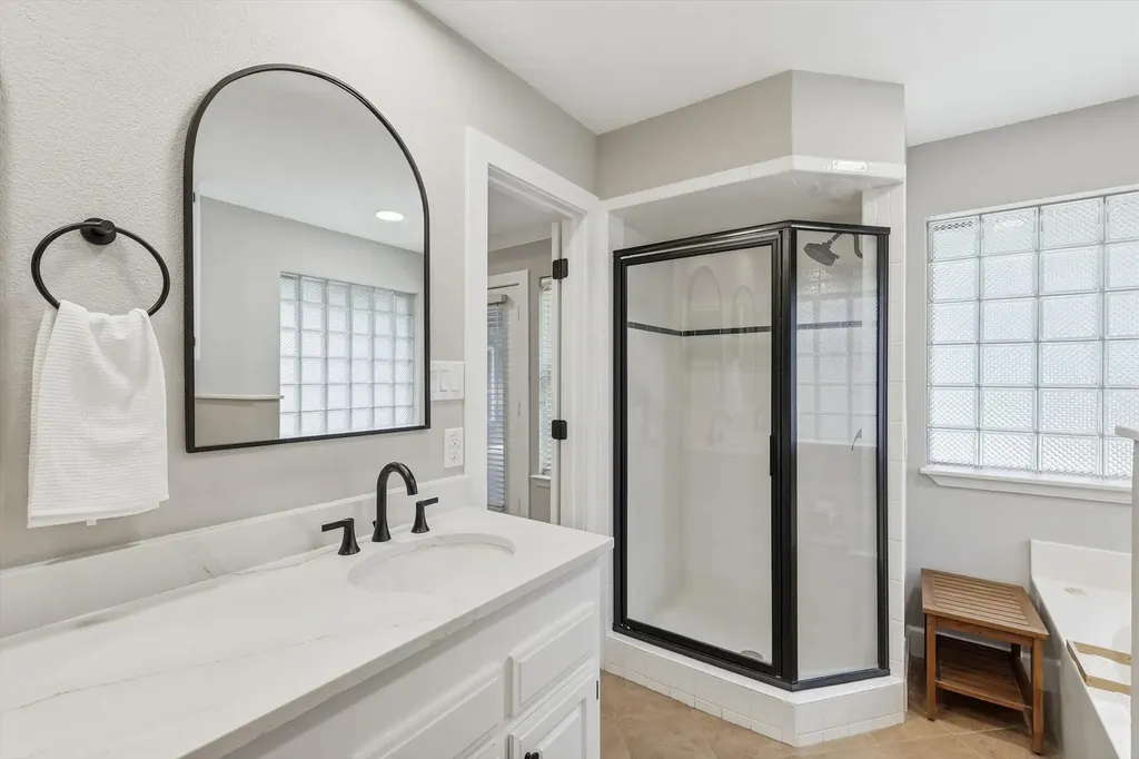 5706 Trail Lake Drive Arlington TX 76016